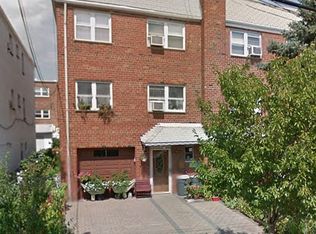 5923 Gates Ave, Ridgewood, NY 11385