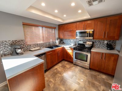 13211 Vanowen St APT 6, North Hollywood, CA, 91605