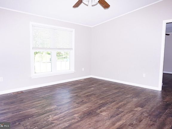 5th image of 1709 Briarwood Dr