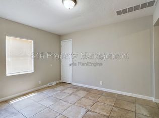 8720 E Winner Rd, Independence, MO 64053
