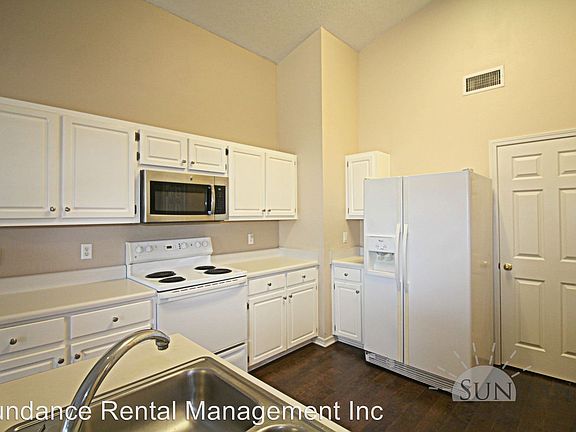 5th image of 442 Pristine Water Ln