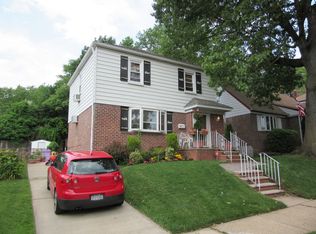 8048 230th St, Queens Village, NY 11427