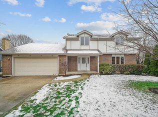 2132 N Summit St, Wheaton, IL 60187