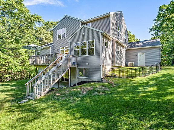 5th image of 5918 Stout Creek Ct NE