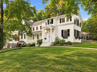 81 Central St, Andover, MA 01810
