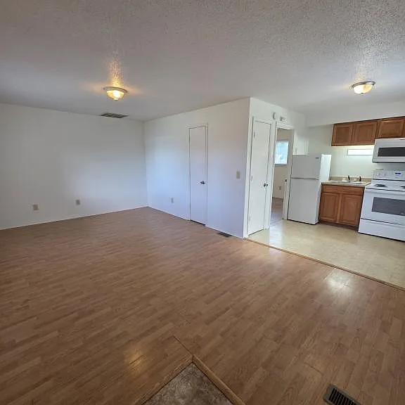 1305 S Plate St #H — Photo 1