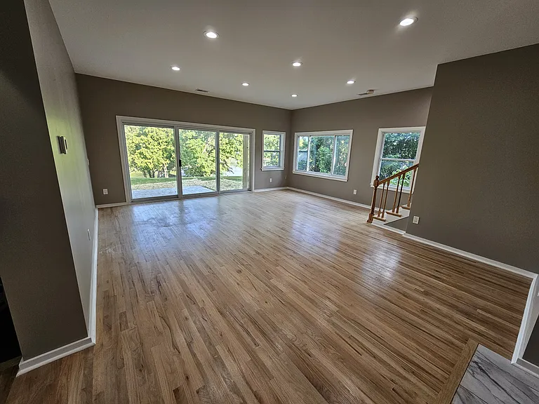 4822 Hillcrest Dr — Photo 9