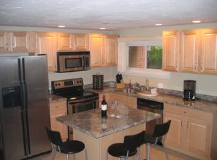 2 Chester St APT A, Cambridge, MA 02140