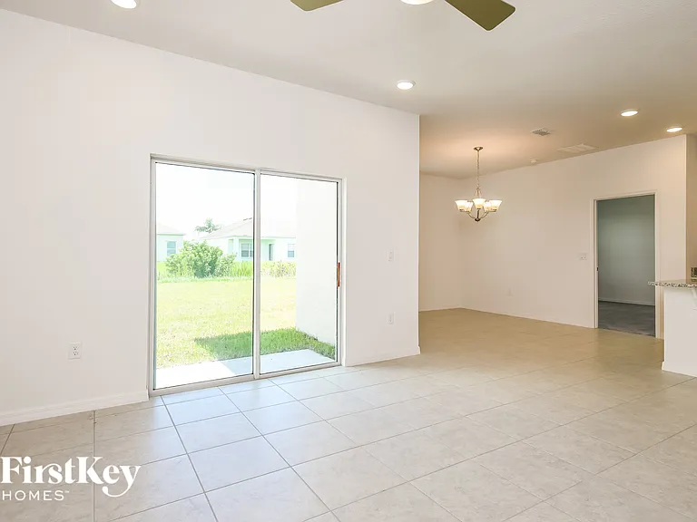 1140 Spokane Point — Photo 4
