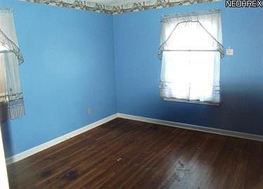 5th image of 26180 Mallard Ave