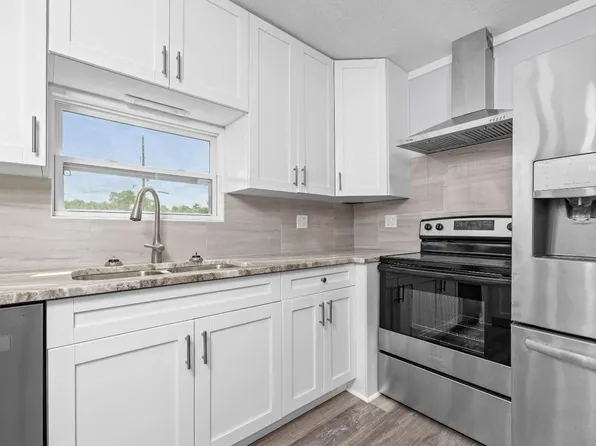 346 SW Harrison Pl, Lake City, FL 32025