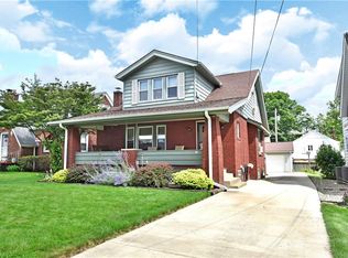 24 Maple Dr, Youngstown, OH