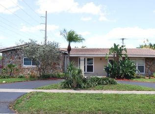 5255 Jefferson St, Hollywood, FL 33021