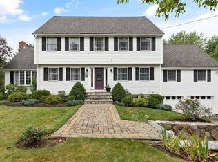 8 Central St, North Reading, MA 01864