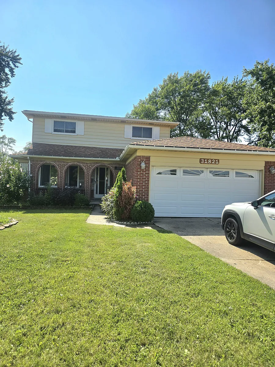 Building Photo - 31821 Beechwood Dr