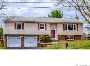 191 Shingle Hill Rd, West Haven, CT 06516