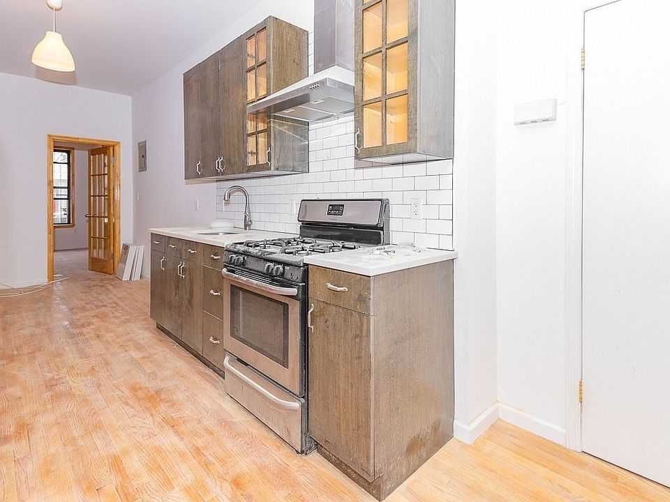 1st image of 189 Stockholm St #2S