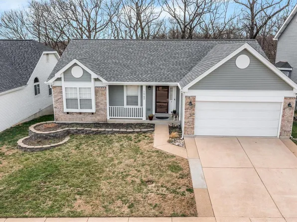 1065 Big Bend Station Dr, Valley Park, MO 63088