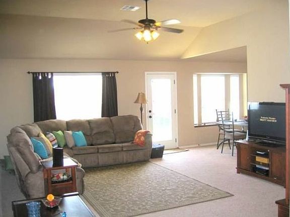 2nd image of 4821 SW Waterstone Pl