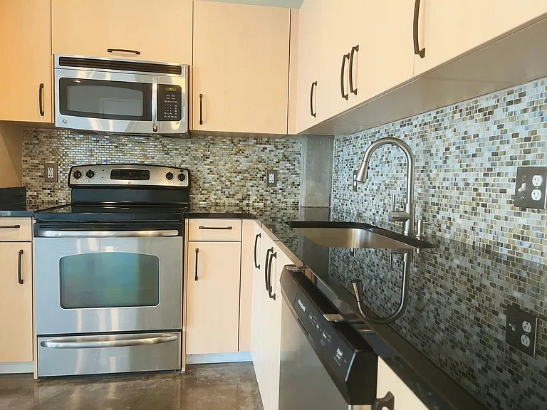 600 12th Ave S #804 — Photo 18