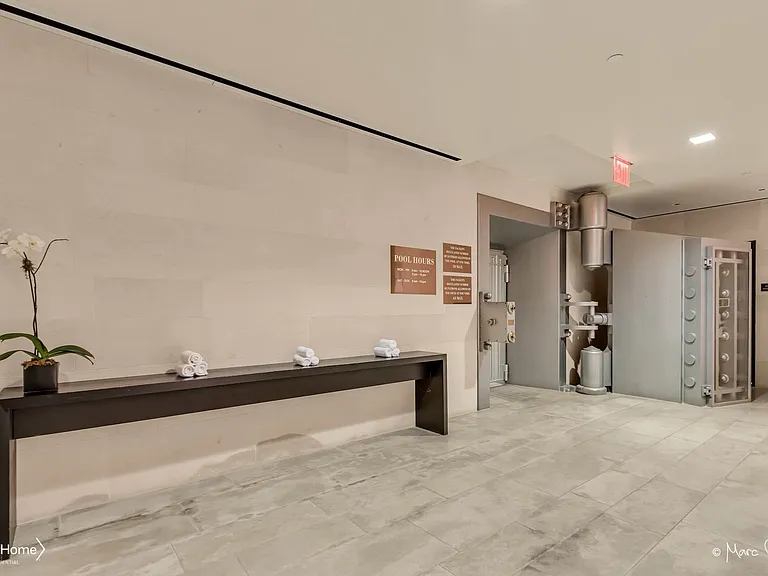 20 Pine St #609 — Photo 66