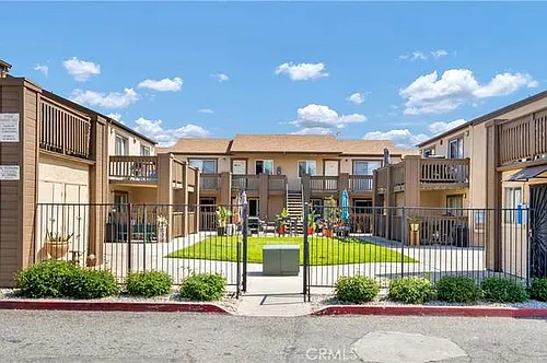 16405 Valencia Ave #200 Photo 1