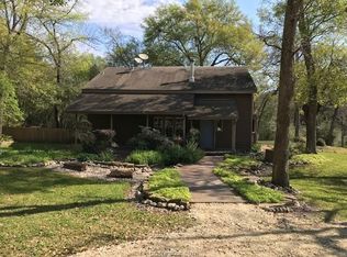 12401 Grassbur Rd, Bryan, TX 77808