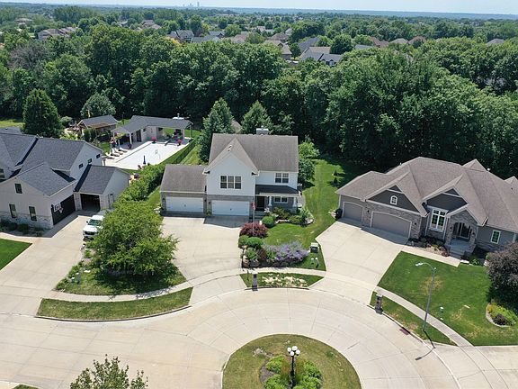 3rd image of 3023 SW 21st Ct