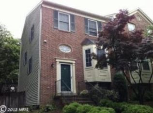 14012 Adolphus Dr, Centreville, VA 20121