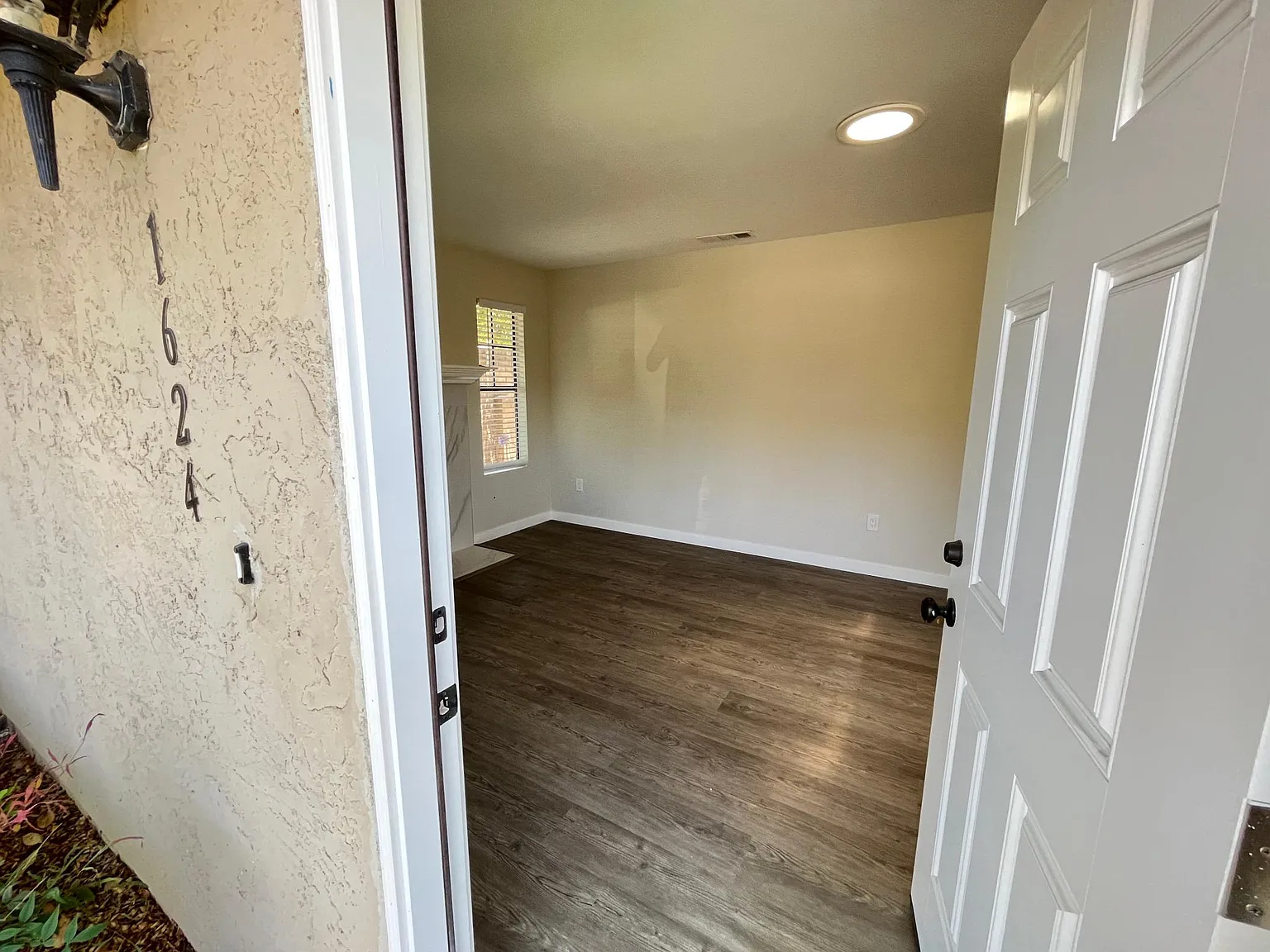 1624 Grandon Ave — Photo 4