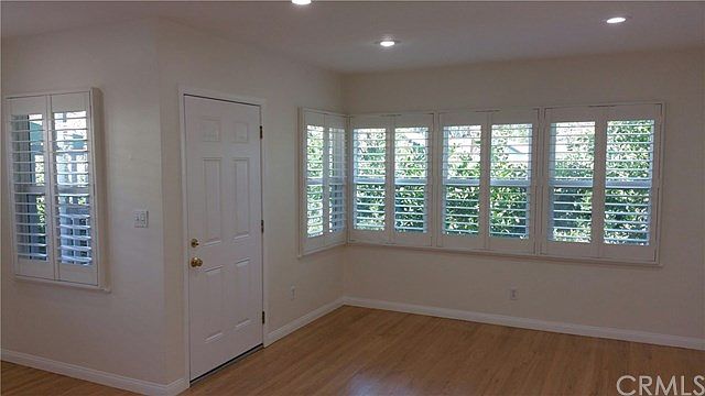 2nd image of 921 N Santa Anita Ave