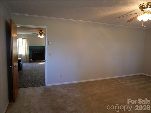 2nd image of 220 N Russell St
