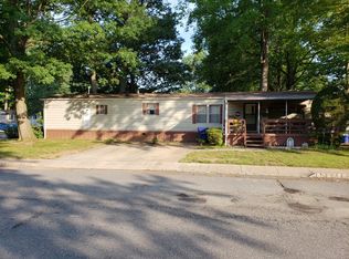 1 Whitman Rd, North Brunswick, NJ 08902