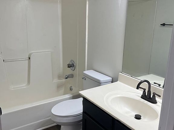 4th image of 110 Bob White Way #C