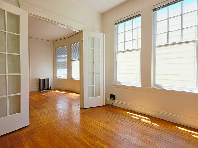 2800 Filbert St — Photo 12