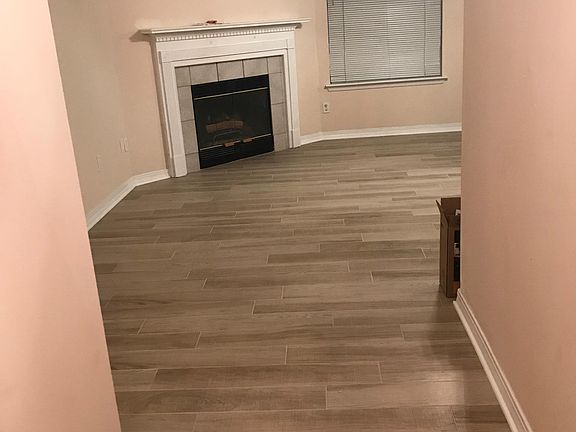 3rd image of 4366 Marilyn Ct