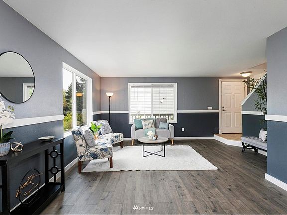 5th image of 2806 Copper Creek Dr SE