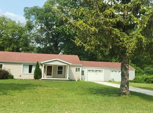 5161 Parker Rd, Fort Gratiot, MI 48059