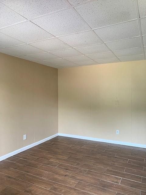 1st image of 1860 Green Dr NW APT 9