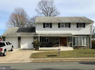 12 Pintinalli Dr, Hamilton, NJ 08619