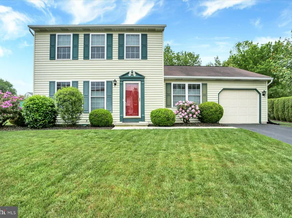523 Ryan Dr, Harrisburg, PA 17112
