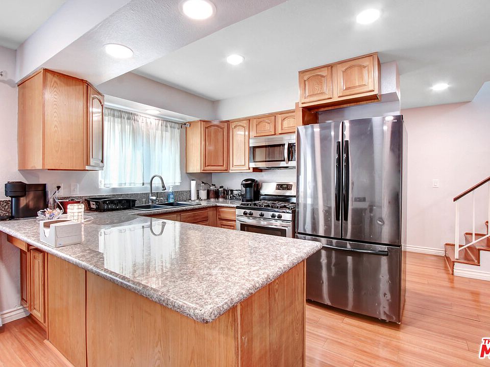 1st image of 14657 Nordhoff St Unit 6