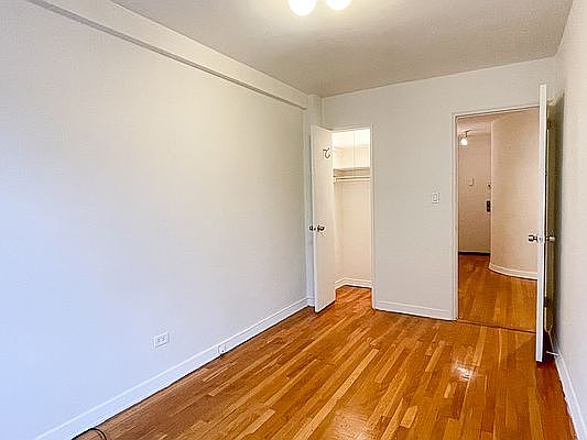 4th image of 157 E 18th St APT 6