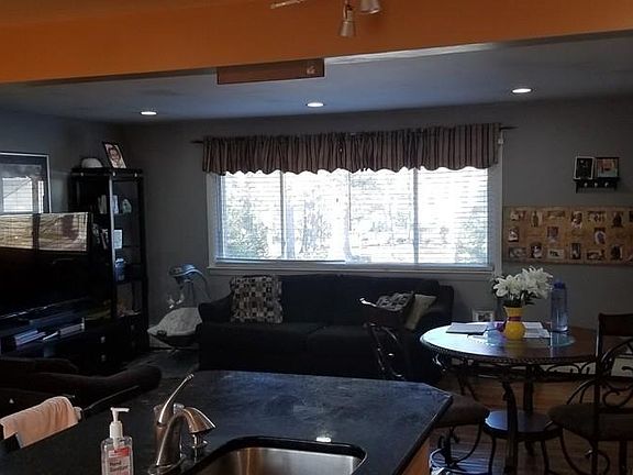 3rd image of 44 Nelson Dr #B