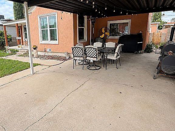5th image of 926 Myer Ln