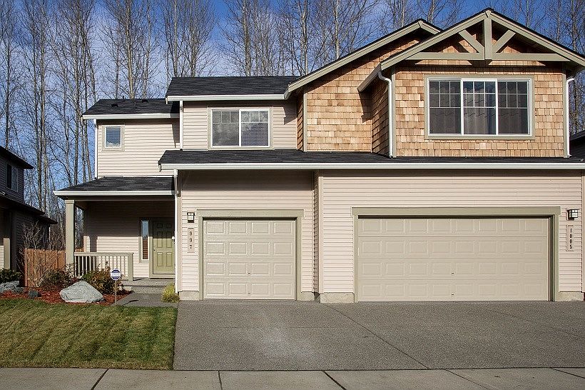 1st image of 997 43rd Ct NE