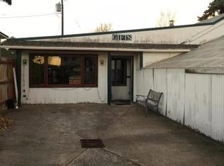 407 2nd Rd SW, Fairfield, MT 59436