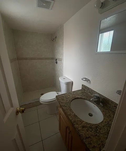 12648 Kenwood Ln #B — Photo 11