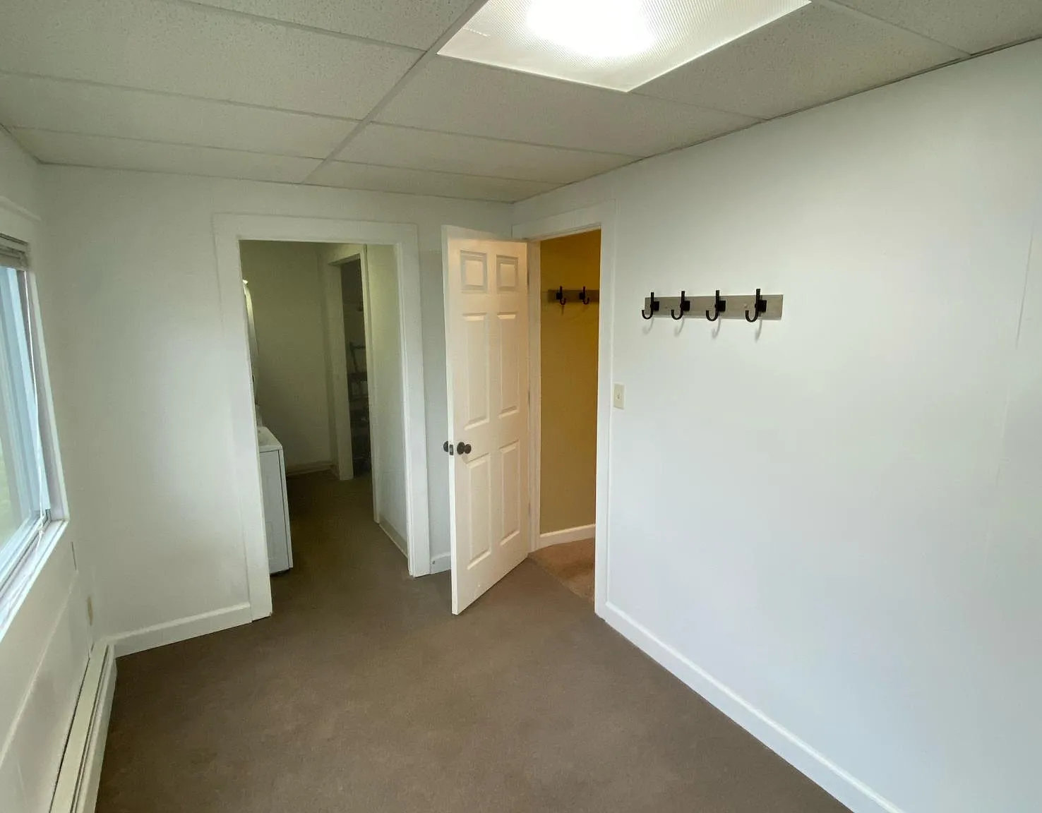 4 bed, 2000 sqft, $1,800 — Photo 2