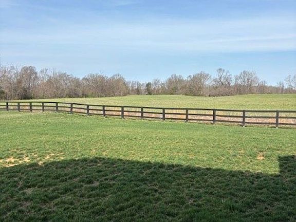 4th image of 2389 Westbrook Rd